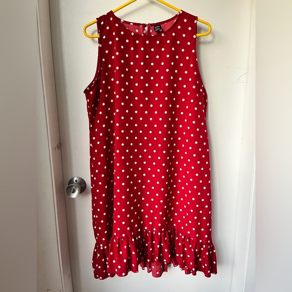 SHEIN Dresses & Skirts - SHEIN LUNE Polka Dot Ruffle Hem Dress